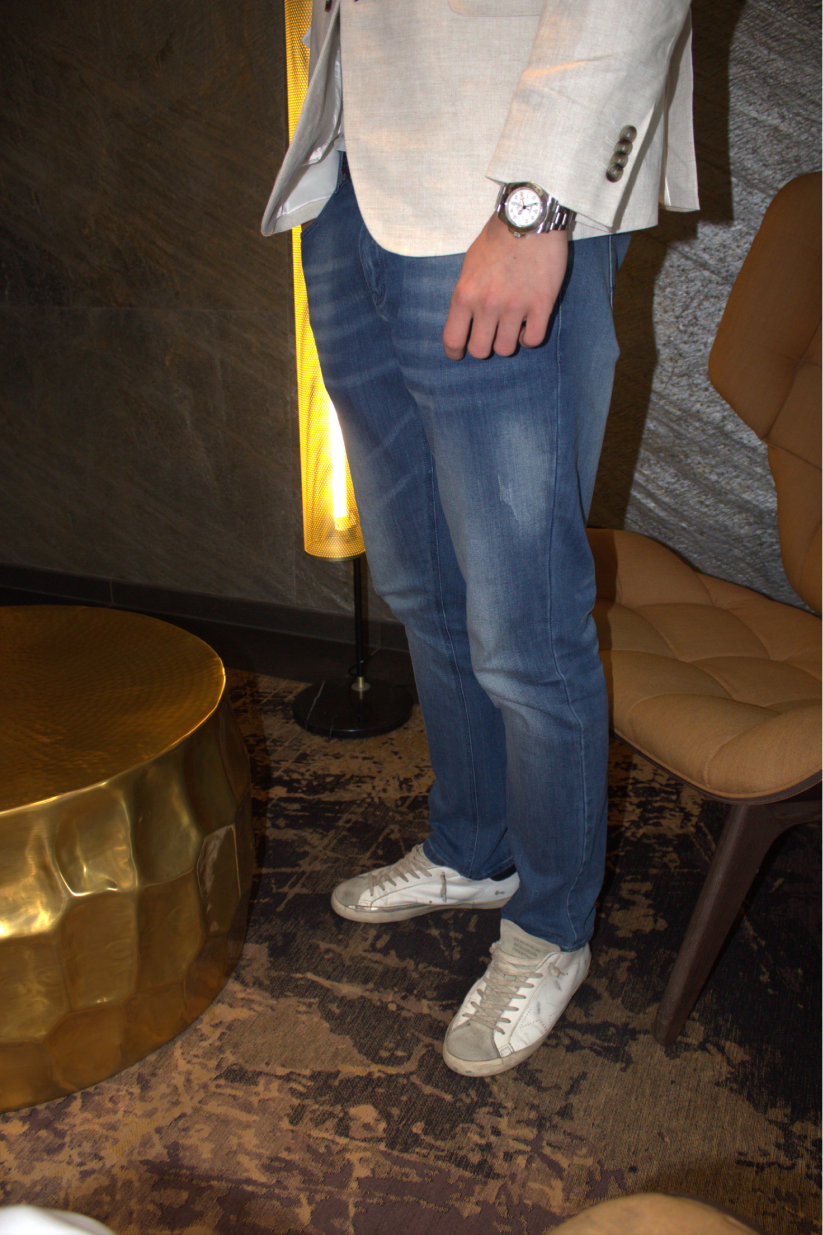 LIGHT BLUE